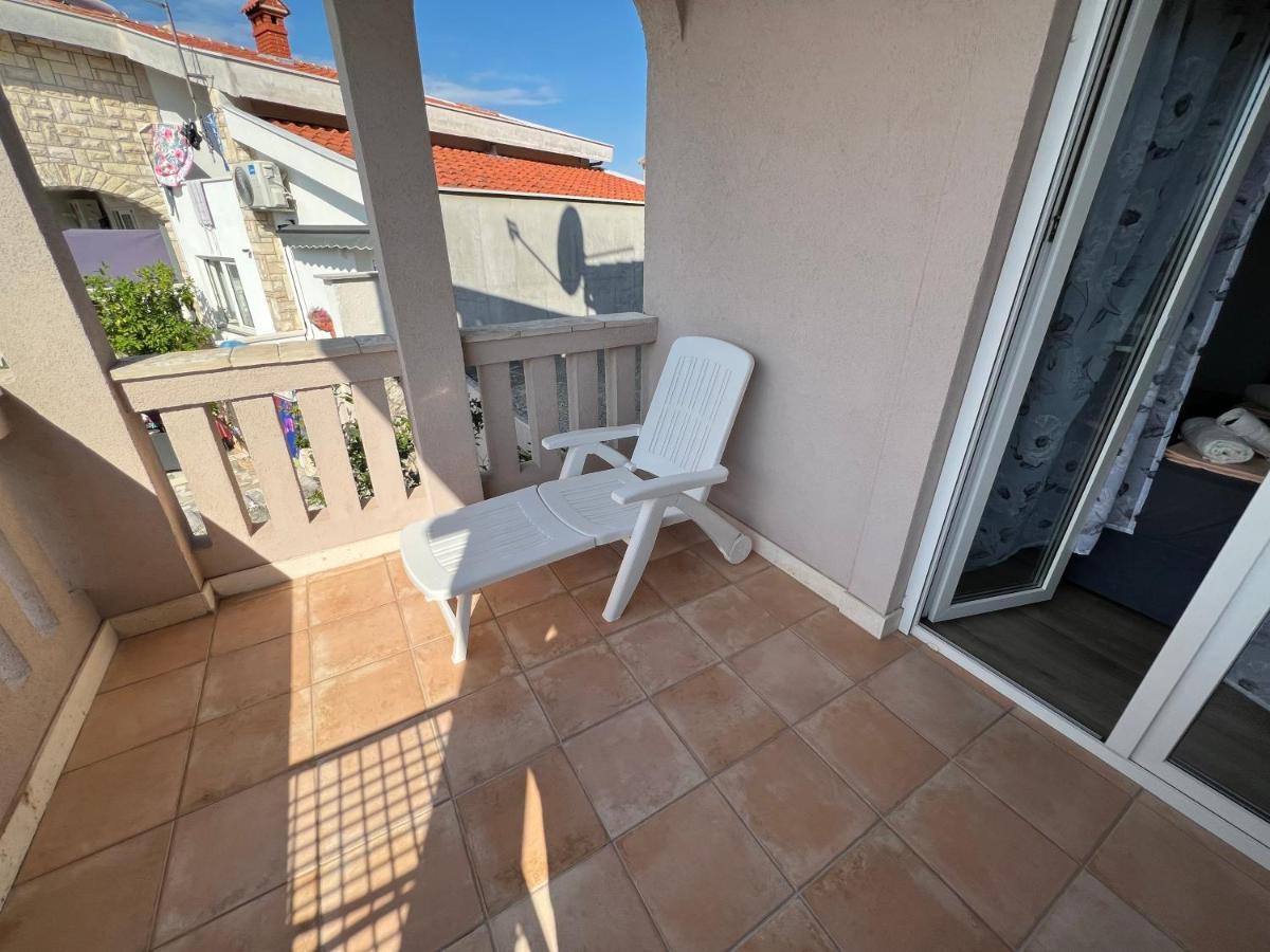 Apartments Villa Zdrava Trogir Exterior photo